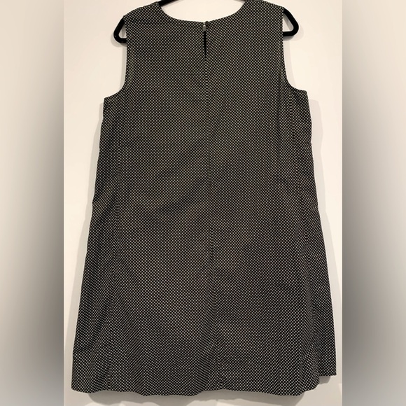 Excellent Condition, Eileen Fisher- Black/White Dress w/ Pockets, Sz Medium - Picture 5 of 12